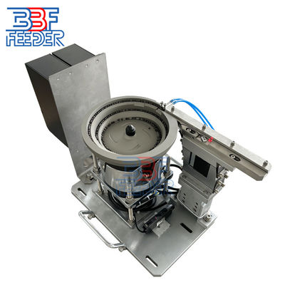 Système d'alimentation par vibration automatique avec écrous
